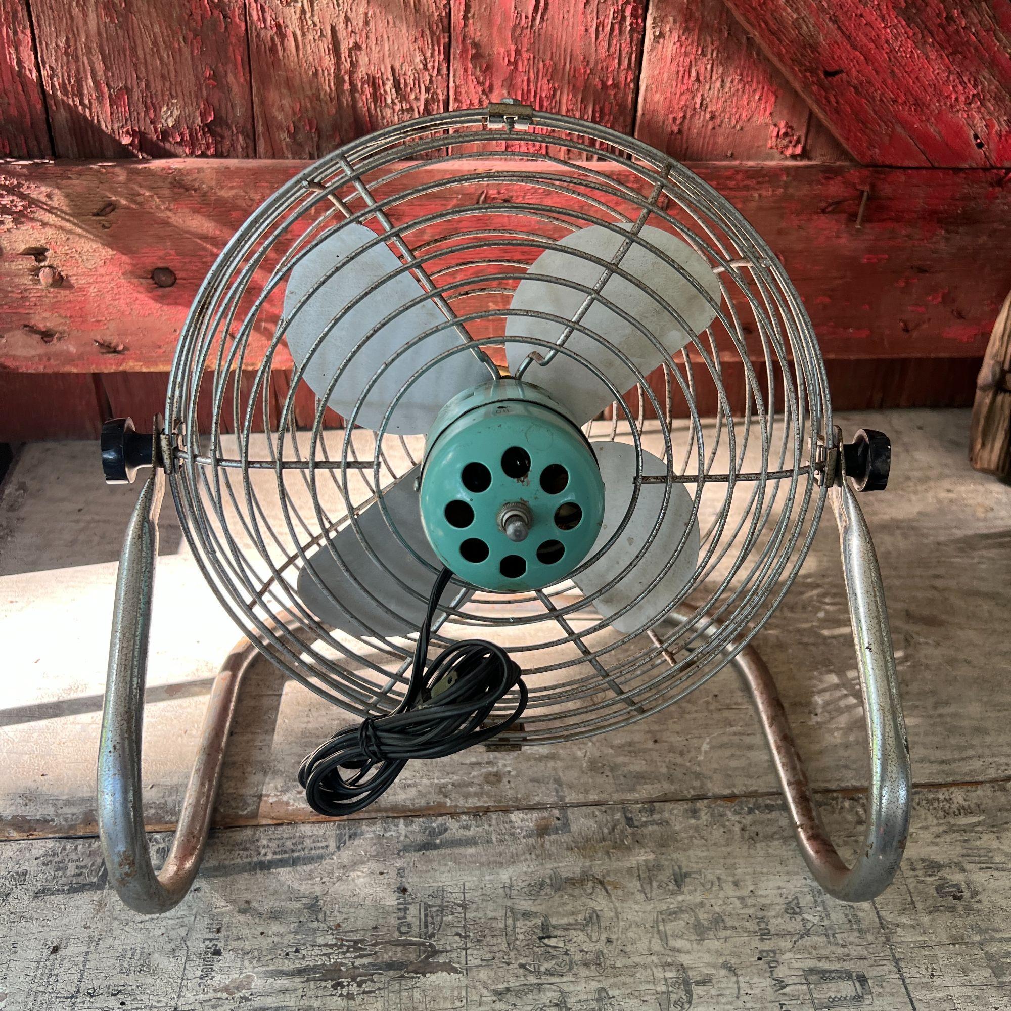 Vintage Wizard Imperial 10" Metal Oscillating Fan Model GJC30208 Fully Functional Mid-Century Design
