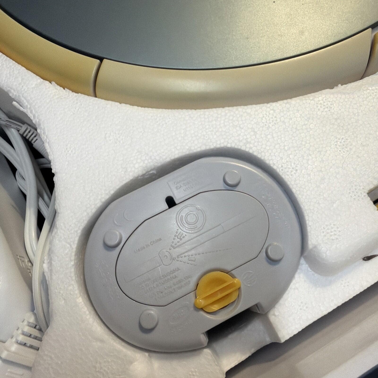 iRobot Roomba 540 Vacuum Cleaning Robot
